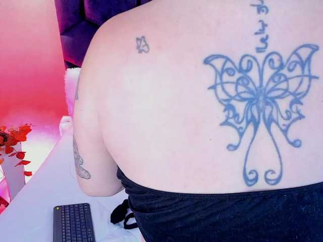 katrinadirtyx live cam on BongaCams