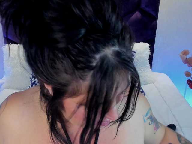 katrinadirtyx live cam on BongaCams