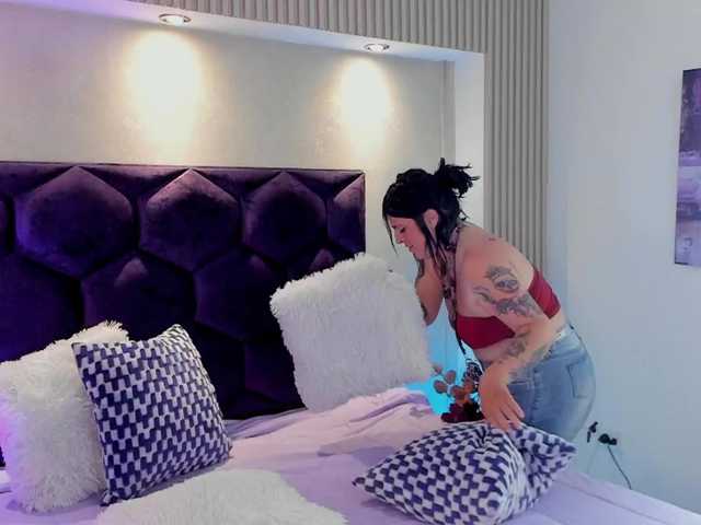 katrinadirtyx live cam on BongaCams