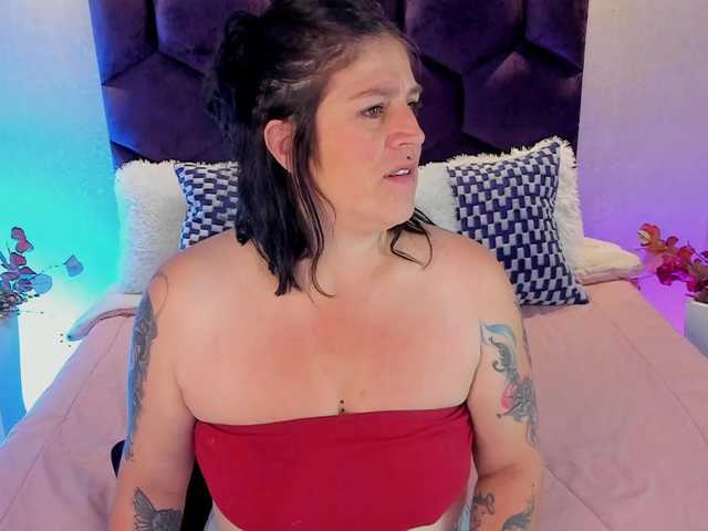 katrinadirtyx live cam on BongaCams