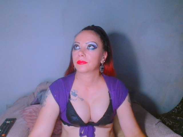 alicesensuel live cam on BongaCams