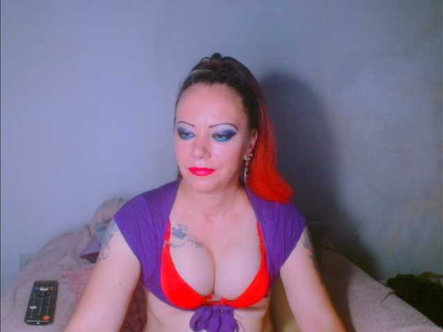 alicesensuel live cam on BongaCams