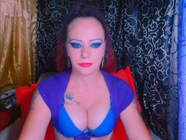 alicesensuel live cam on BongaCams