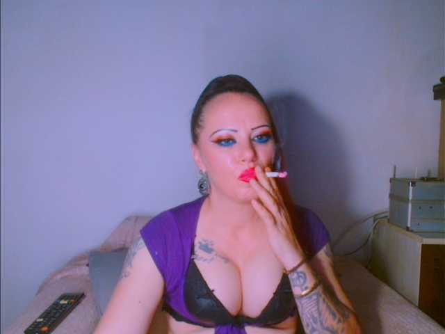 alicesensuel live cam on BongaCams