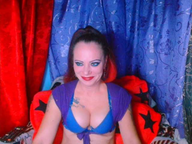 alicesensuel live cam on BongaCams