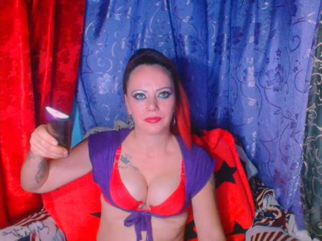 alicesensuel live cam on BongaCams