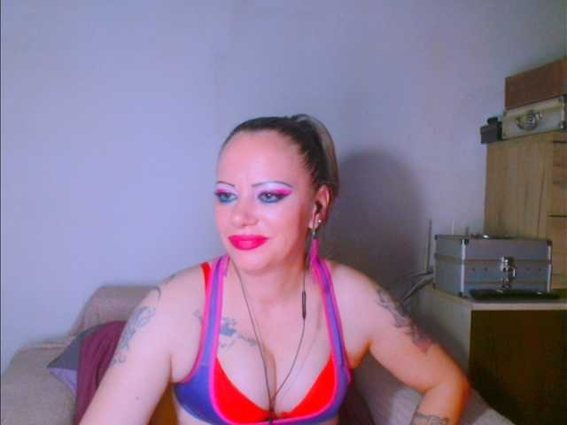 alicesensuel's BongaCams show and profile