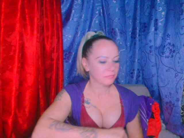 alicesensuel