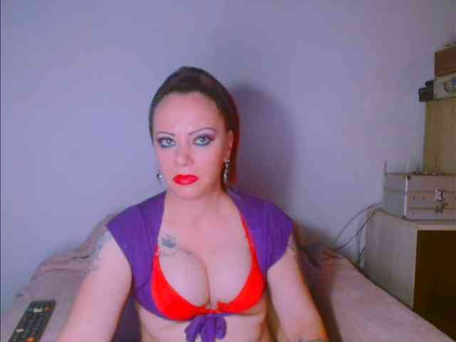 Modella: alicesensuel