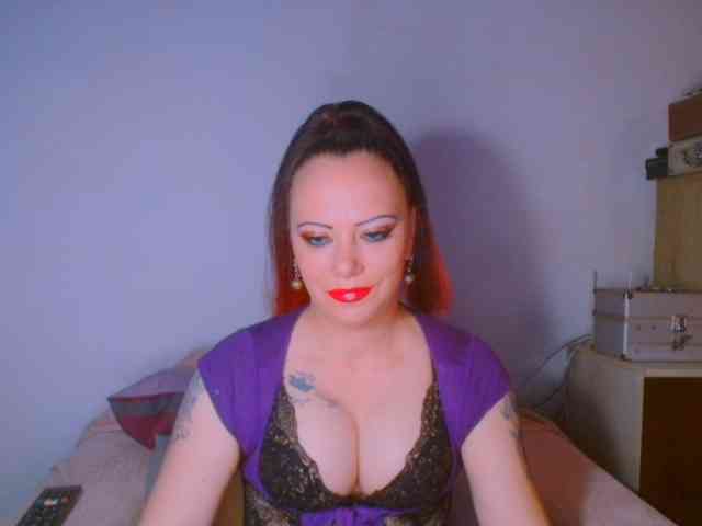 Modella: alicesensuel