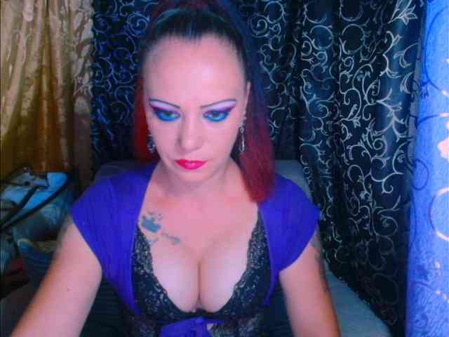 alicesensuel
