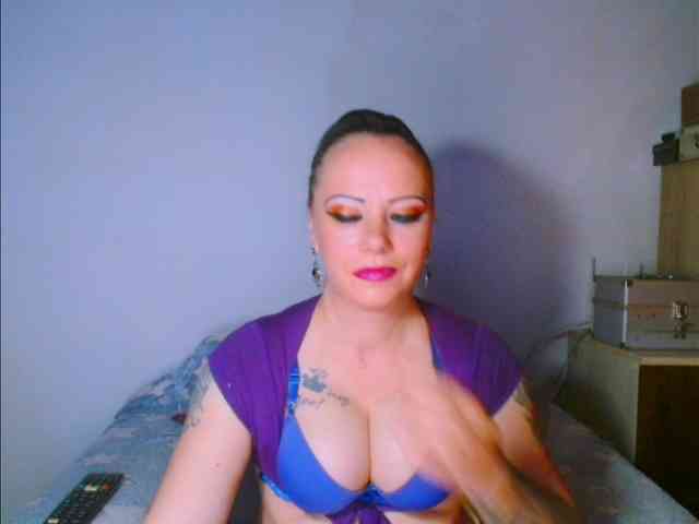 alicesensuel