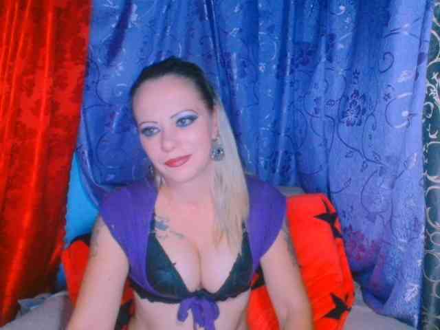 alicesensuel