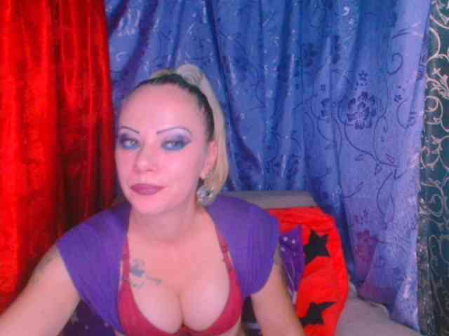 Modella: alicesensuel
