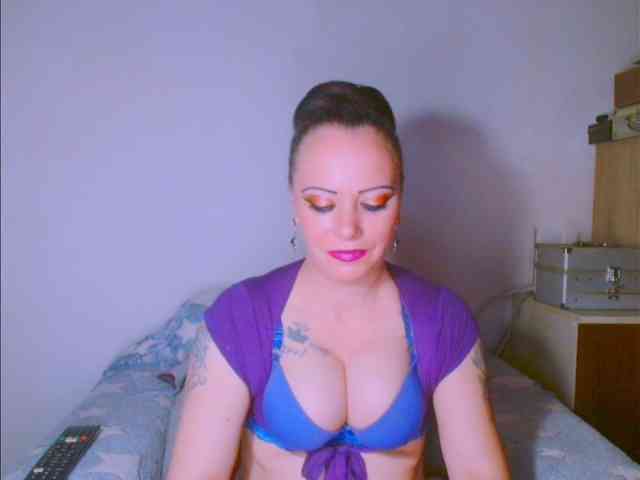 Modella: alicesensuel
