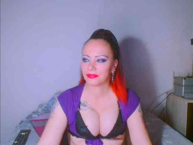 Modella: alicesensuel