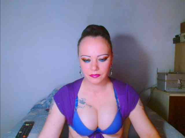 alicesensuel