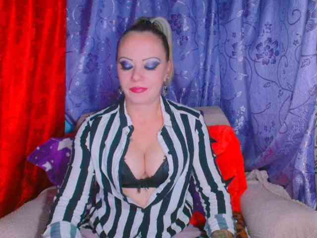 Modella: alicesensuel