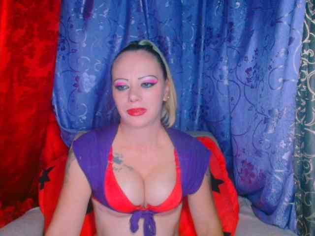 alicesensuel