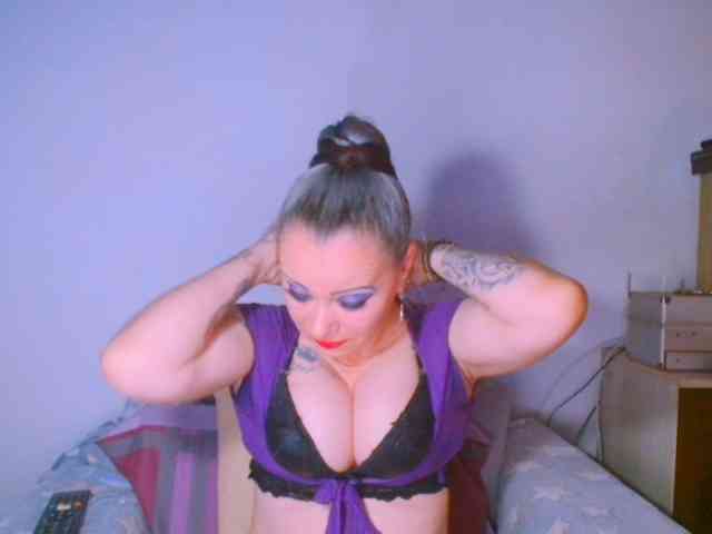 Modella: alicesensuel