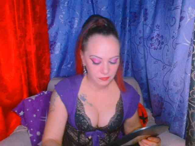 alicesensuel