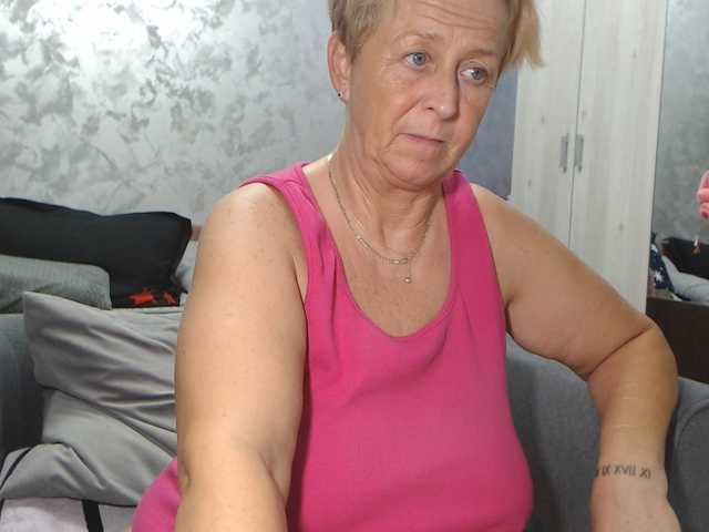 LovePinkLilli live cam on BongaCams