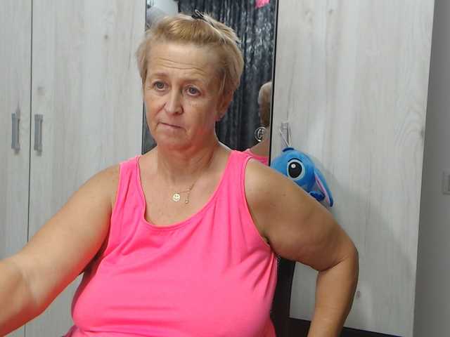 LovePinkLilli live cam on BongaCams