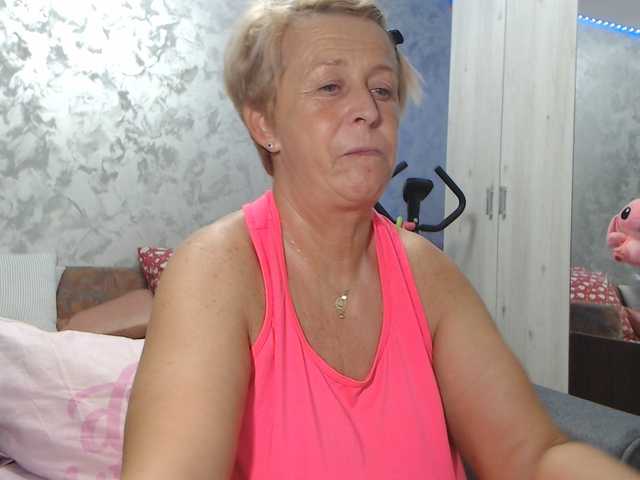 LovePinkLilli live cam on BongaCams