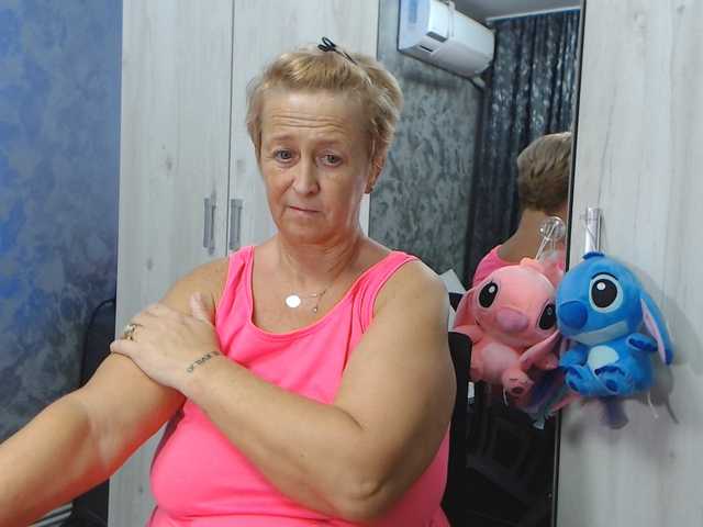 LovePinkLilli live cam on BongaCams