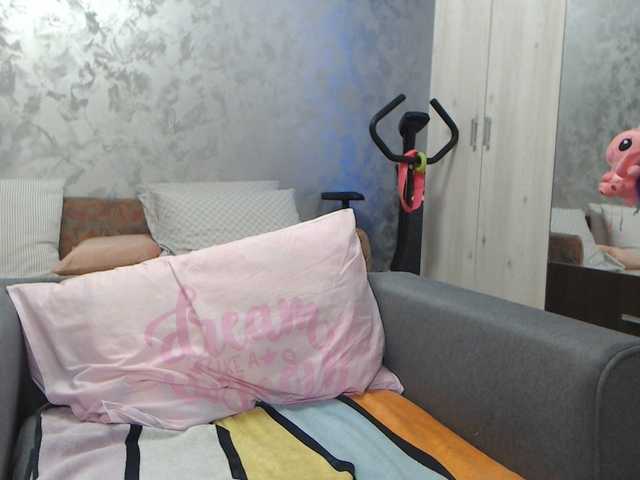 LovePinkLilli live cam on BongaCams