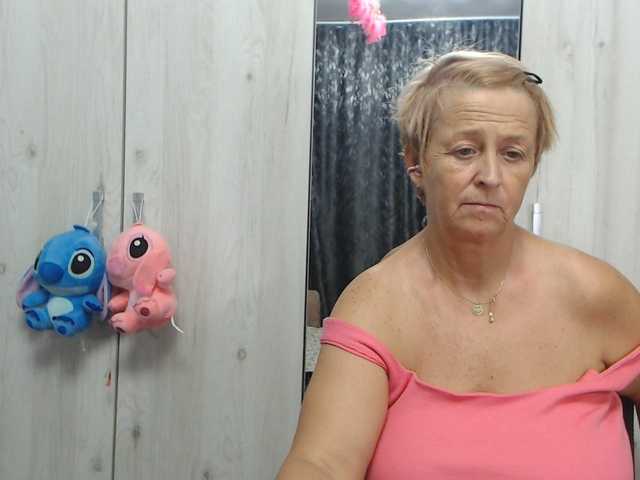 LovePinkLilli live cam on BongaCams