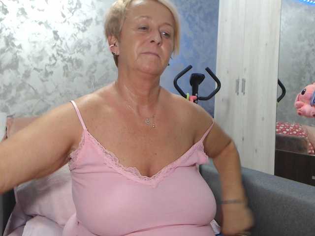 LovePinkLilli live cam on BongaCams