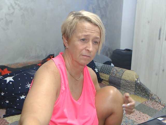 LovePinkLilli live cam on BongaCams