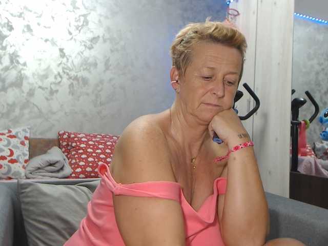 LovePinkLilli live cam on BongaCams