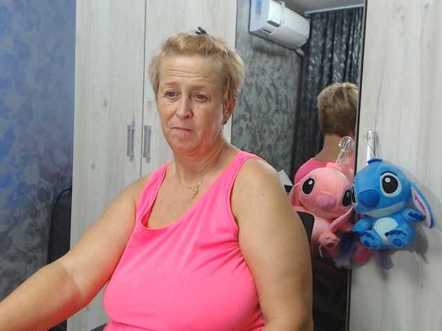 LovePinkLilli live cam on BongaCams