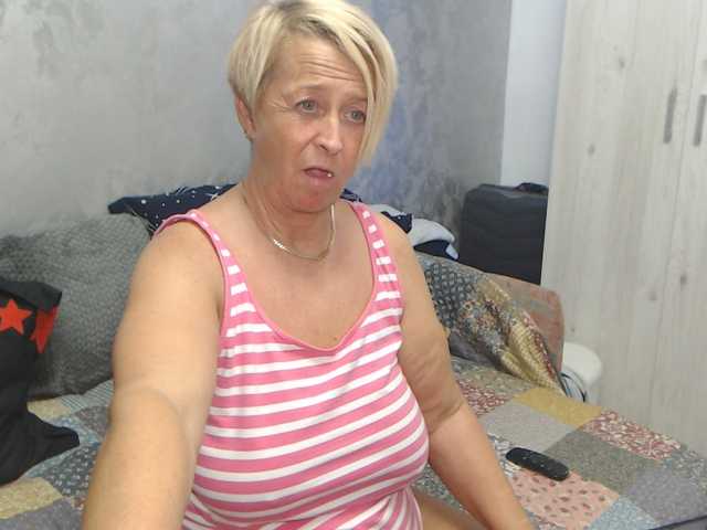 LovePinkLilli live cam on BongaCams