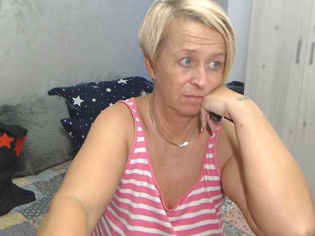 LovePinkLilli live cam on BongaCams