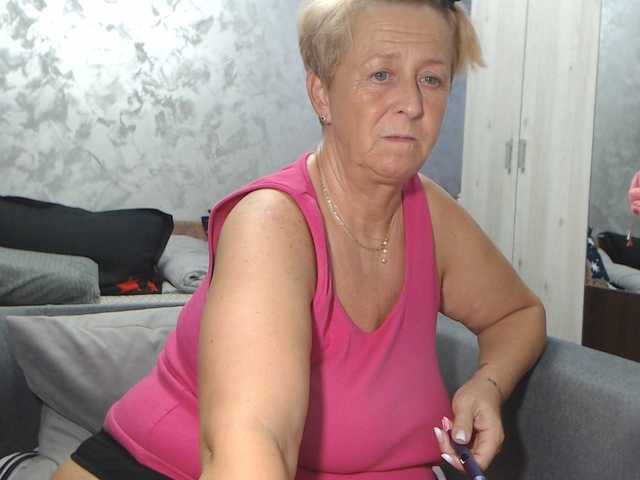 LovePinkLilli live cam on BongaCams