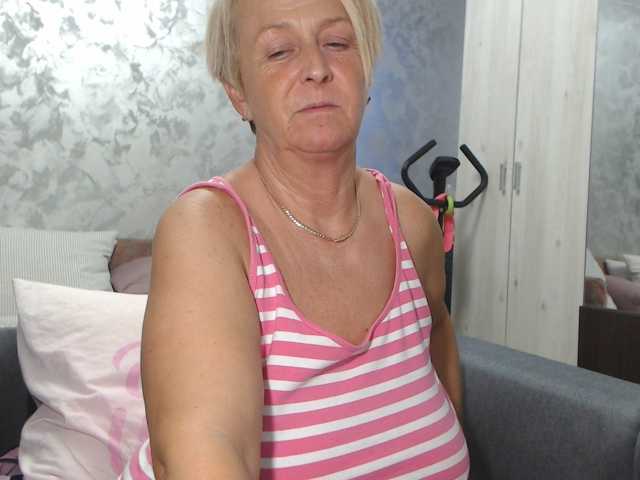 LovePinkLilli live cam on BongaCams