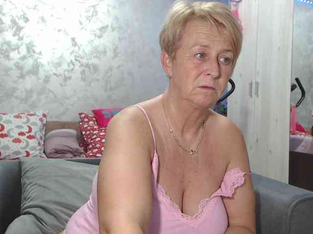 LovePinkLilli