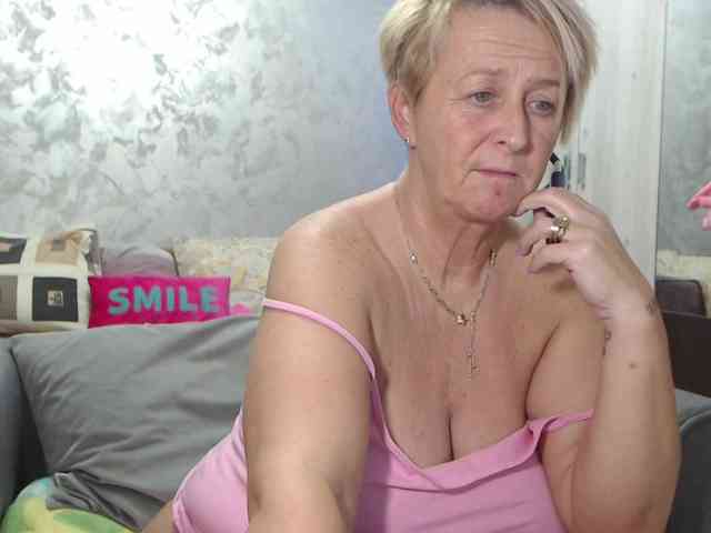 LovePinkLilli