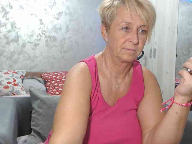 LovePinkLilli