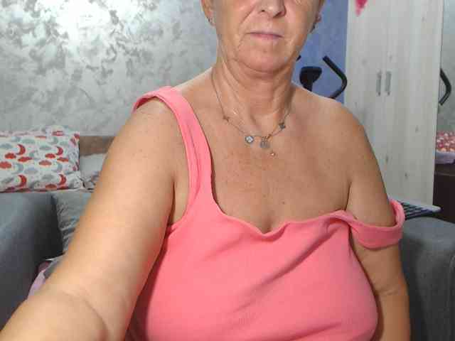 LovePinkLilli