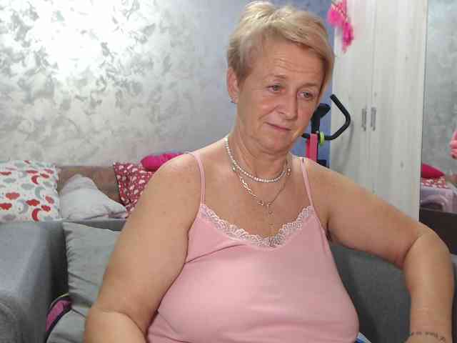 LovePinkLilli