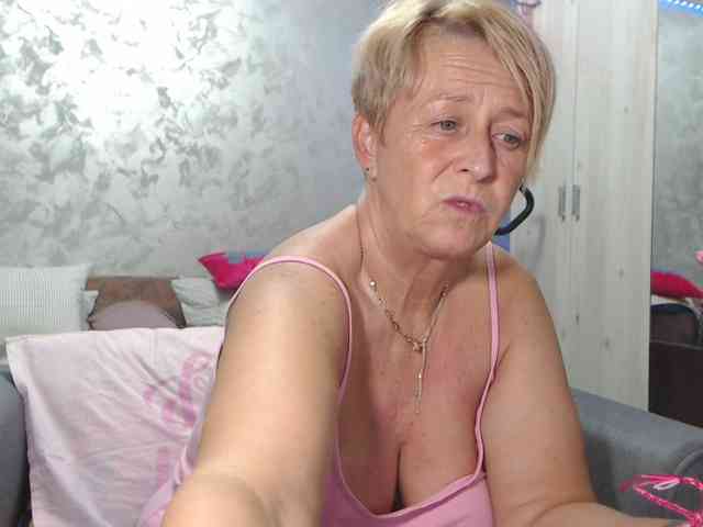 LovePinkLilli