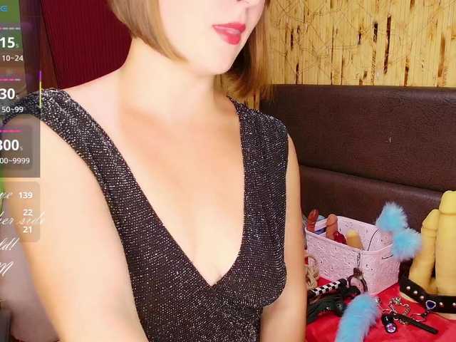 Meghan-M live cam on BongaCams