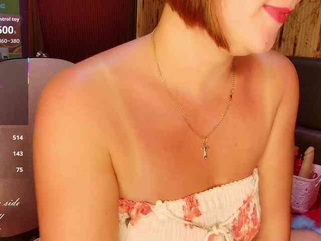 Meghan-M webcam