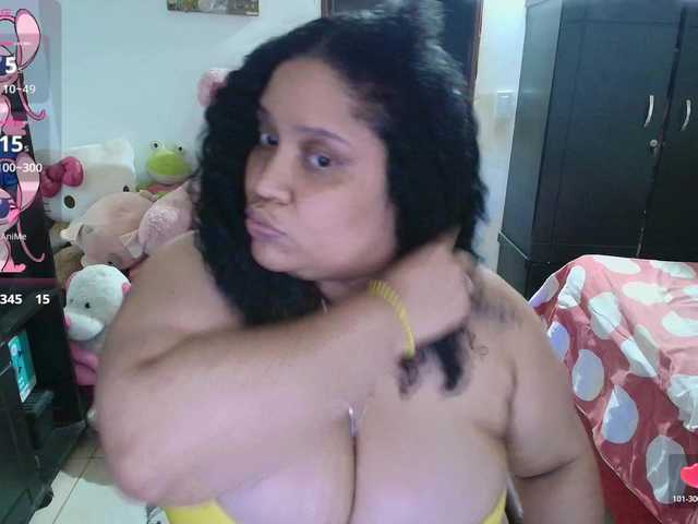 PandoraDreams live cam on BongaCams