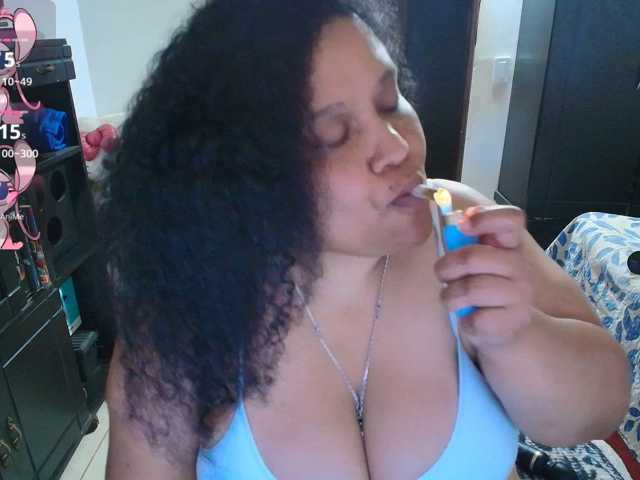 PandoraDreams live cam on BongaCams