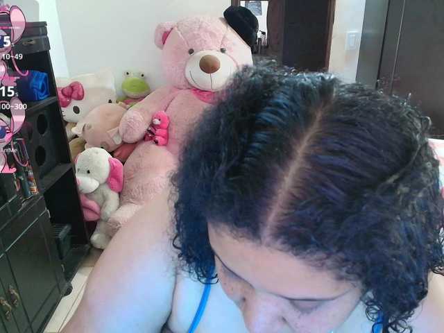 PandoraDreams live cam on BongaCams